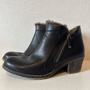 London Fog | Ankle Fur lined boots | women’s 10